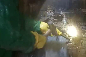 盘锦消防水池堵漏施工视频